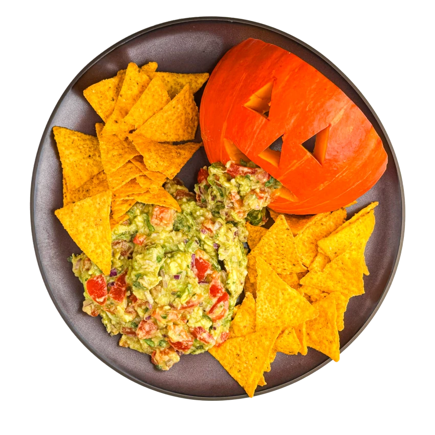 Halloweenské guacamole s nachos