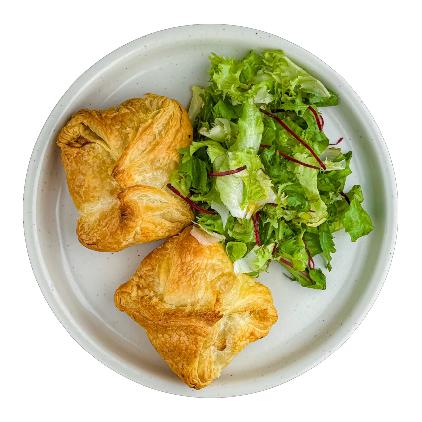 Törtchen mit Ziegenkäse, Honig und Speck