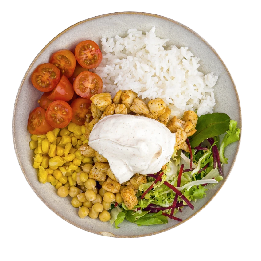 Poke bowl with chicken, chickpeas and tomatoes