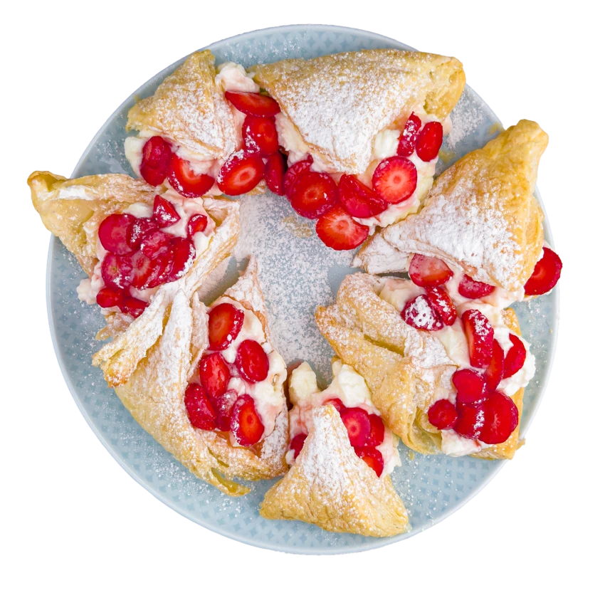 Puff Pastries with Quark Cream and Strawberries