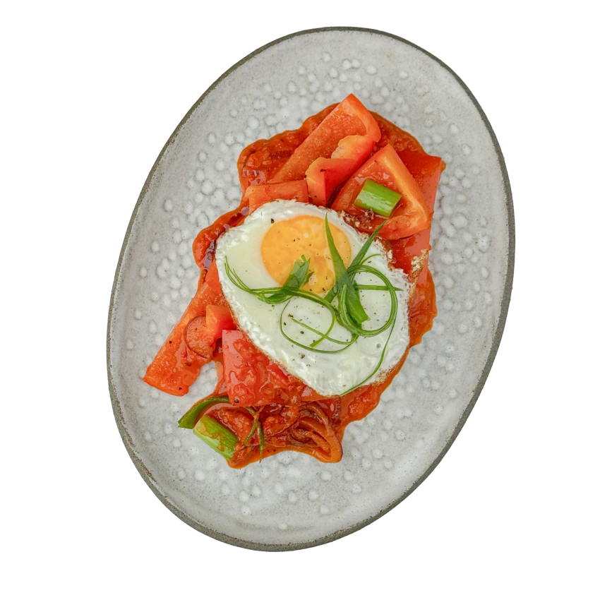 Lečo with Peppers and a Fried Egg