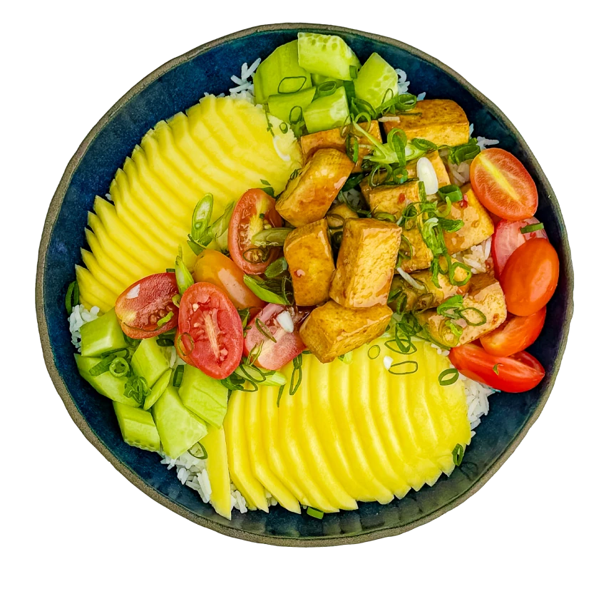 Vegane Bowl Mit Tofu, Mango, Reis Und Sweet-Chili-Soße