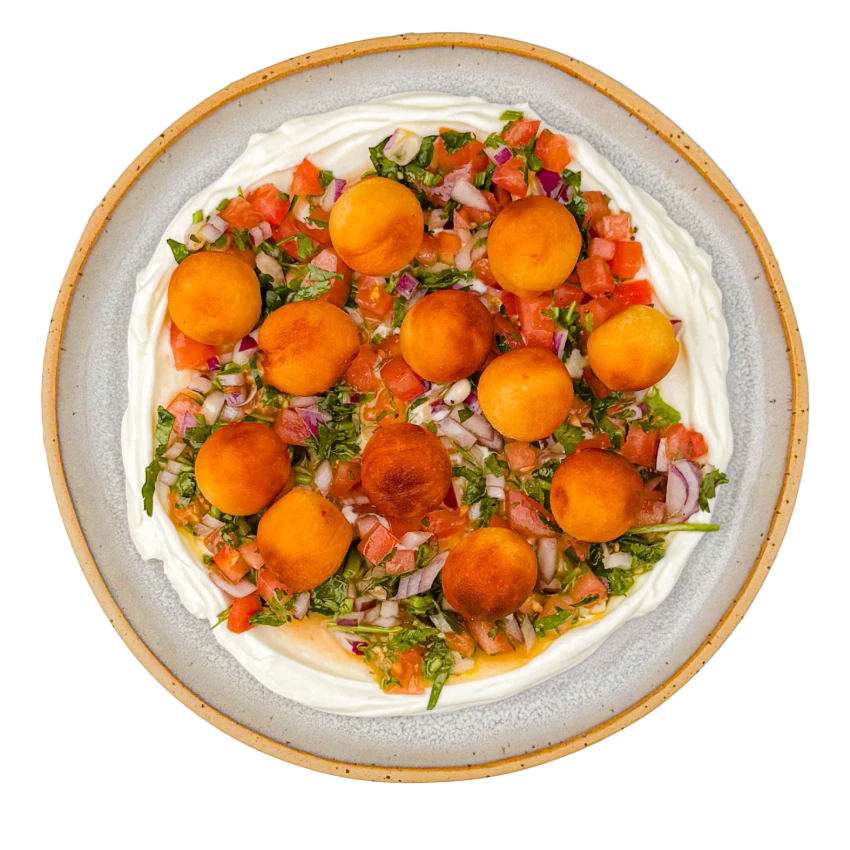 Krokety s rajčatovou salsou a jogurtem