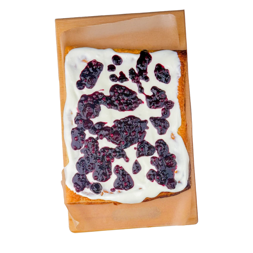 Tart with Quark Cream and Mixed Berries